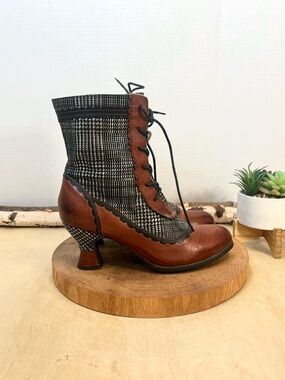 L'Artiste Bewitch-Plaid Leather Victorian Lace-Up Boots - Size 40 (US 9-9.5)